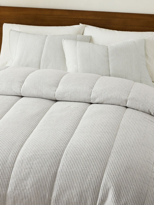 Heathered Linear Comforter & Shams